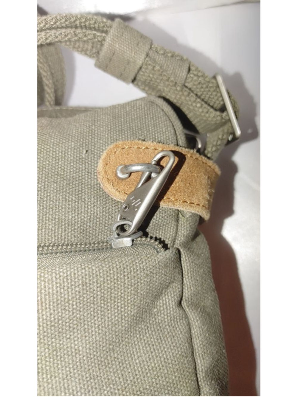 Travelon Anti-Theft Heritage RFID Crossbody Bag in Sage - Picture 8 of 12